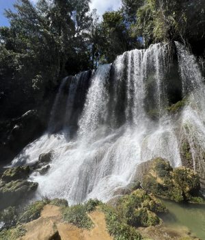 Cascada del Parque Nacional El Nicho Cuba