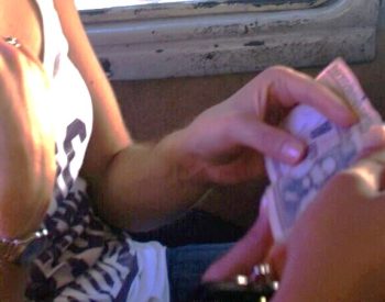 Turistas en Cuba con pesos cubanos